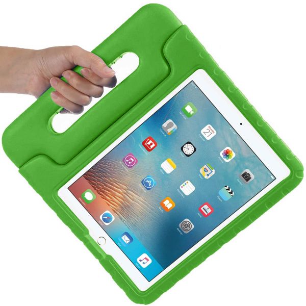 imoshion Coque kidsproof avec poignée iPad 6 (2018) 9.7 pouces / iPad 5 (2017) 9.7 pouces - Vert