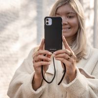 imoshion Coque de couleur avec cordon amovible Apple iPhone 12 (Pro) - Noir