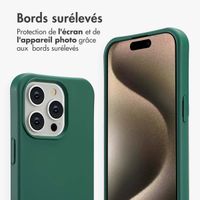 imoshion Coque arrière Color avec cordon amovible et MagSafe Apple iPhone 15 Pro - Vert foncé