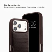 Selencia Nova coque arrière en cuir véritable avec porte-cartes Apple iPhone 17 Pro Max - Dark Chocolate