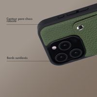 Selencia Coque Riva avec porte-cartes Apple iPhone 16 Pro - Sage Green