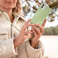 imoshion Coque de couleur avec cordon amovible Apple iPhone SE (2022 / 2020) / 8 / 7 - Vert