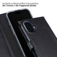 Selencia Étui de téléphone portefeuille en cuir véritable iPhone 16 Plus - Noir