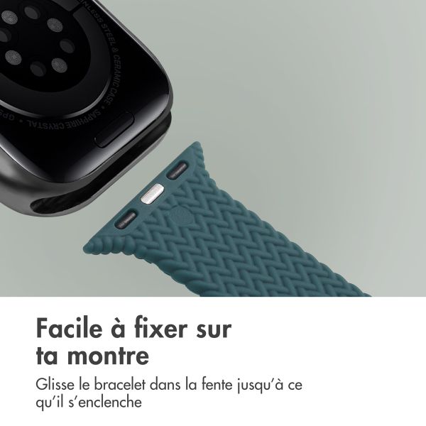 imoshion Bracelet tressé en silicone Apple Watch Series 1 t/m 9 / SE (38/40/41 mm) | Series 10 / 11 (42 mm) - Vert foncé