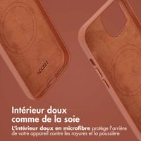 Accezz Étui de téléphone portefeuille en cuir 2-en-1 avec MagSafe iPhone 15 - Sienna Brown