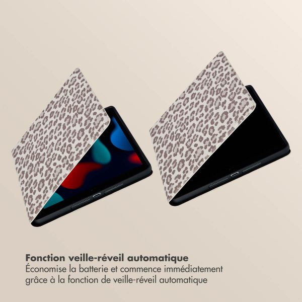 Selencia Coque tablette Sabi avec imprimé léopard Apple iPad 9 (2021) 10.2 pouces / iPad 8 (2020) 10.2 pouces / iPad 7 (2019) 10.2 pouces - Soft Ivory