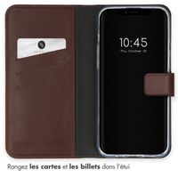 Selencia Étui portefeuille en cuir véritable Apple iPhone 15 - Marron