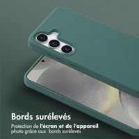 Selencia Coque silicone avec cordon amovible Samsung Galaxy S25 - Vert foncé