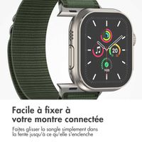 imoshion Bracelet en nylon Alpine Apple Watch Series 1 t/m 9 / SE (38/40/41 mm) | Series 10 / 11 (42 mm) - Vert