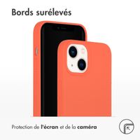Accezz Coque Liquid Silicone avec MagSafe Apple iPhone 14 / 13 - Nectarine