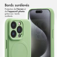 imoshion Coque Couleur avec MagSafe iPhone 15 Pro - Vert