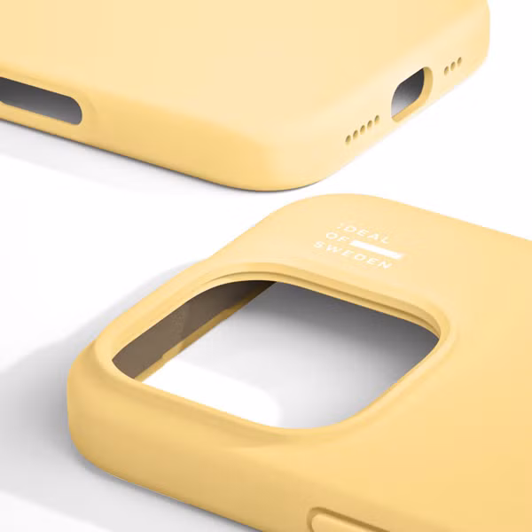 iDeal of Sweden Coque Silicone Apple iPhone 16 Pro - Soft Lemon