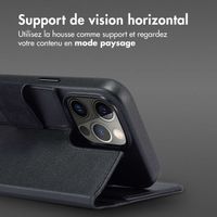 Accezz Étui de télephone portefeuille en cuir 2-en-1 avec MagSafe Apple iPhone 15 Pro Max - Onyx Black