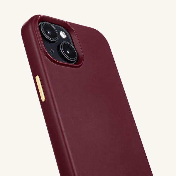 Selencia Coque arrière Rivièra avec MagSafe avec crochets amovibles Apple iPhone 15 - Bold Burgundy