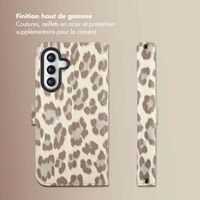 Selencia Étui de télephone portefeuille imprimé léopard Sabi Samsung Galaxy A55 - Soft Ivory