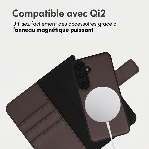imoshion Étui portefeuille luxe 2-en-1 amovible Samsung Galaxy S24 FE - Marron