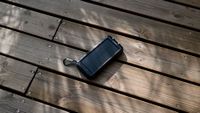 imoshion Solar Powerbank - Batterie externe avec panneau solaire - Charge rapide et fourniture d'énergie - 10.000 mAh - Noir