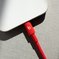 Beats Câble USB-C vers Lightning tressé - 1,5 mètre - Rapid Red