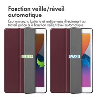 imoshion Coque tablette Trifold Apple iPad 9 (2021) 10.2 pouces / iPad 8 (2020) 10.2 pouces / iPad 7 (2019) 10.2 pouces - Bordeaux
