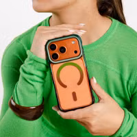 Selencia Coque arrière MagSafe Gradient Apple iPhone 16 - Vert / Brun