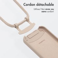 imoshion Coque arrière Color avec cordon amovible et MagSafe Apple iPhone 15 - Nude