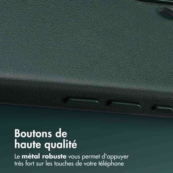 Accezz Coque arrière en cuir avec MagSafe Apple iPhone 16 - Cedar Green