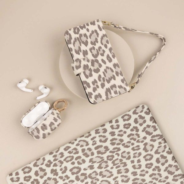 Selencia Étui de télephone portefeuille imprimé léopard Sabi Samsung Galaxy A55 - Soft Ivory