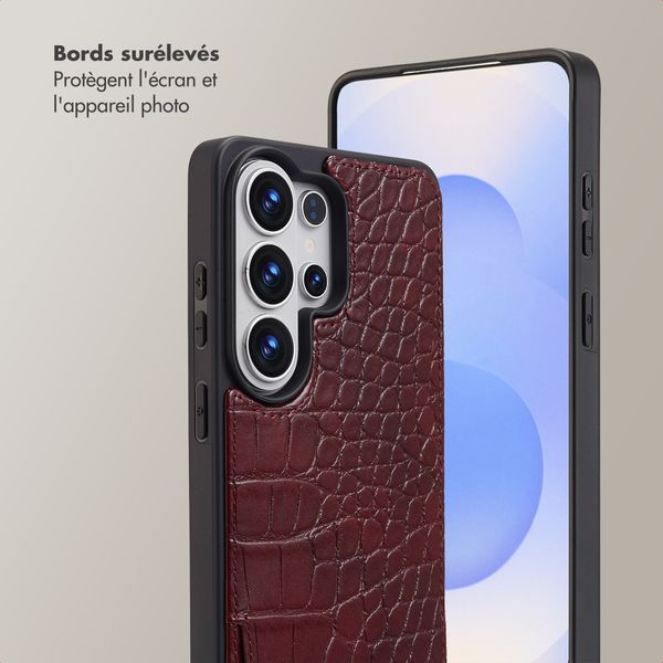 Selencia Coque de télephone Nova Croco avec cordon et porte-cartes Samsung Galaxy S26 Ultra - Burgundy