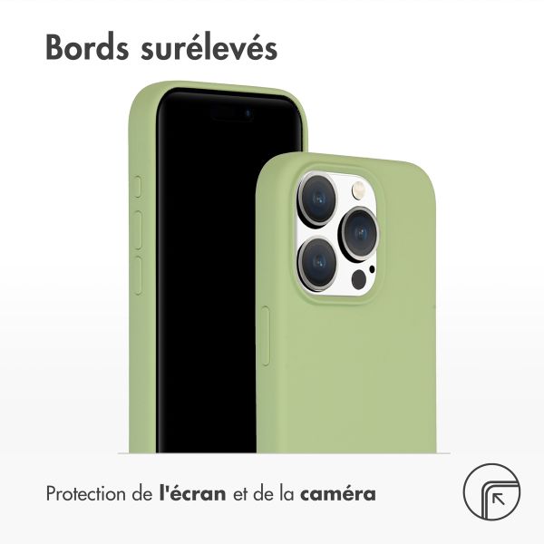 Accezz Coque Liquid Silicone iPhone 15 Pro - Vert