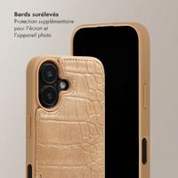 Selencia Coque de télephone Nova Croco avec cordon et porte-cartes Apple iPhone 17 - Toasted Almond