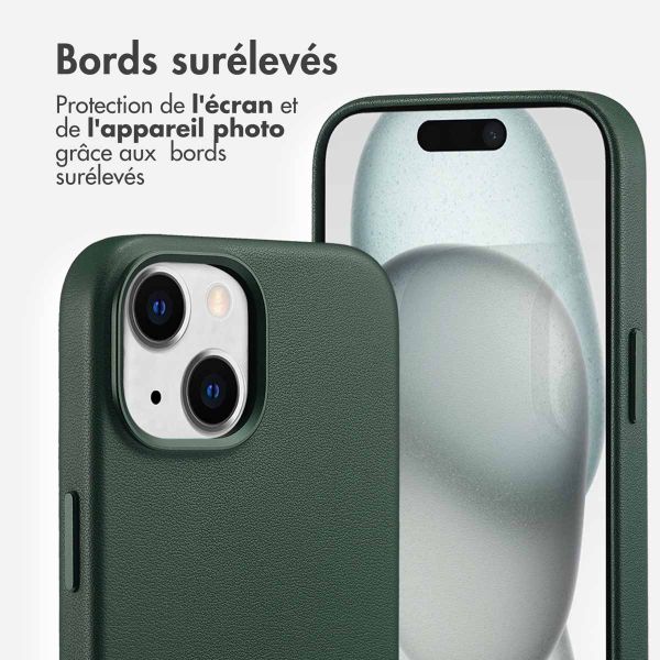 Accezz Coque arrière en cuir avec MagSafe Apple iPhone 15 - Cedar Green