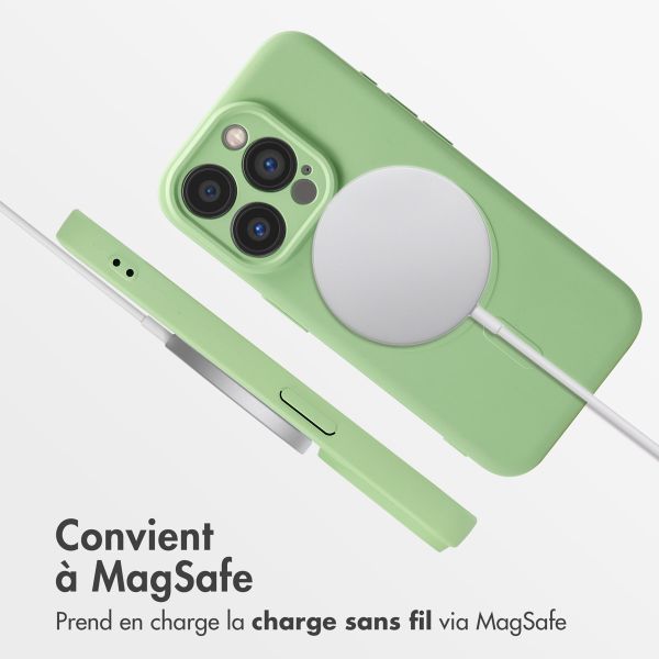 imoshion Coque Couleur avec MagSafe Apple iPhone 15 Pro - Vert