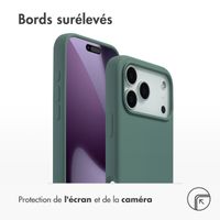 Accezz Coque Liquid Silicone avec MagSafe Apple iPhone 17 Pro Max - Vert foncé
