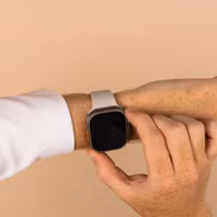 imoshion Bracelet en silicone⁺ Apple Watch Series 1 t/m 11 / SE / Ultra (44/45/46/49 mm) - Taille M/L - Stone