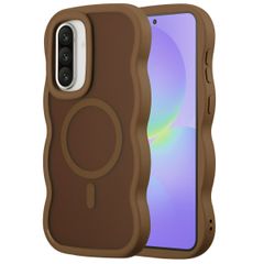 Selencia Coque arrière Wavy avec MagSafe Samsung Galaxy A36 / A56 - Mocha Brown