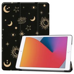 imoshion Coque tablette Design Trifold iPad 9 (2021) 10.2 pouces / iPad 8 (2020) 10.2 pouces / iPad 7 (2019) 10.2 pouces - Stars Sky