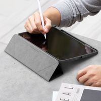 Uniq Étui Moven Apple iPad Air 13 pouces (2025) M3 / (2024) M2 - Stone Blue