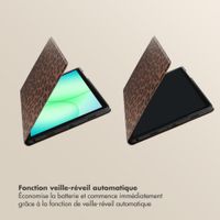 Selencia Coque tablette Sabi avec imprimé léopard Samsung Galaxy Tab A11 Plus - Mocha Brown