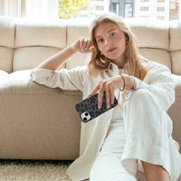 Selencia Coque Sabi imprimé panthère avec MagSafe Apple iPhone 16 Pro - Midnight Black