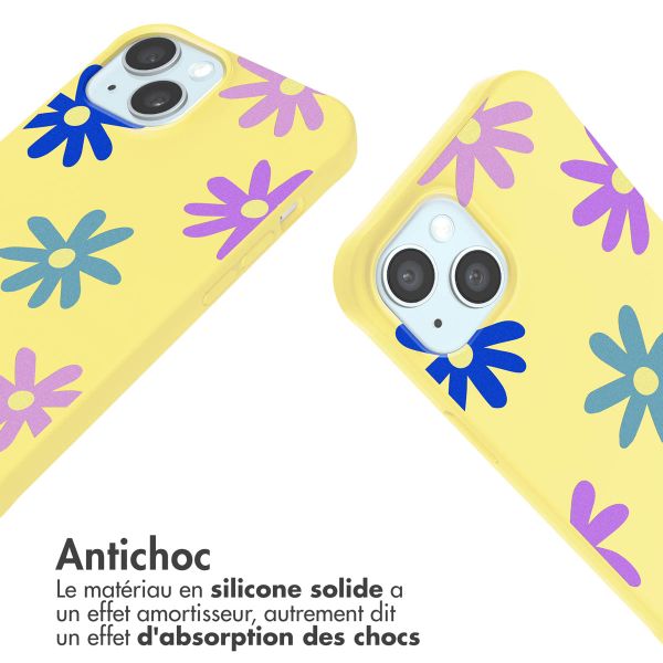 imoshion Coque design en silicone avec cordon Apple iPhone 15 - Yellow Flower Distance