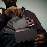 Decoded Portefeuille détachable 2 en 1 en cuir MagSafe Apple iPhone 17 Pro - Chocolate Brown