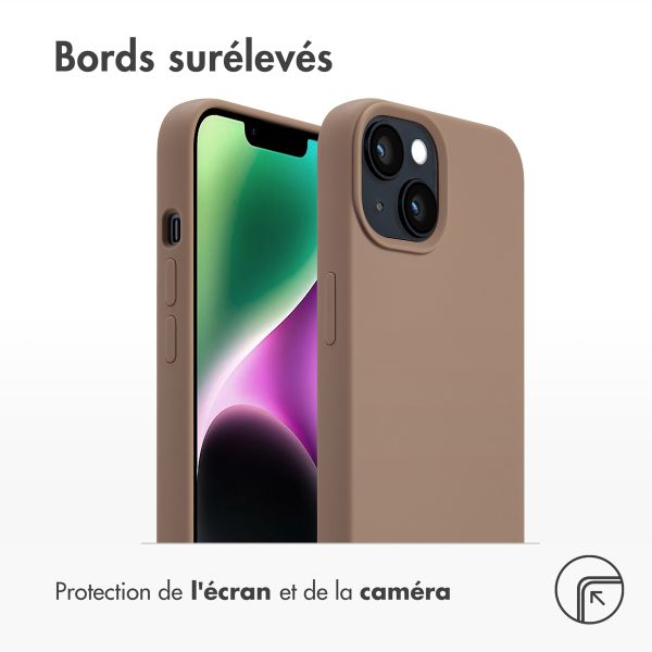Accezz Coque Liquid Silicone avec MagSafe Apple iPhone 14 / 13 - Marron clair