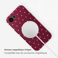Selencia Coque arrière Vivid avec MagSafe Apple iPhone 17e / 16e - Happy Dots Burgundy