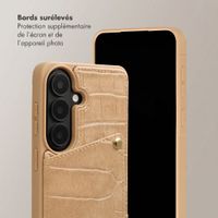 Selencia Coque de télephone Nova Croco avec cordon et porte-cartes Samsung Galaxy S26 - Toasted Almond