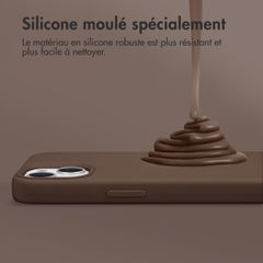 Accezz Coque Liquid Silicone avec MagSafe Samsung Galaxy S26 Ultra - New Tea Brown