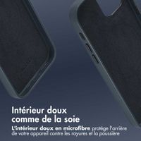 Accezz Coque arrière en cuir avec MagSafe Apple iPhone 12 (Pro) - Nightfall Blue