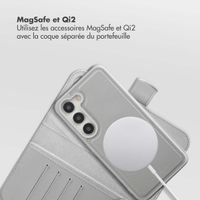 Selencia Étui portefeuille amovible Olyn avec MagSafe Samsung Galaxy S23 - Gris