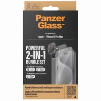 PanzerGlass ﻿Pack 2-en-1 - Protection d'écran antibactérienne Ultra-Wide Fit avec applicateur + Protection de caméra iPhone 15 Pro Max