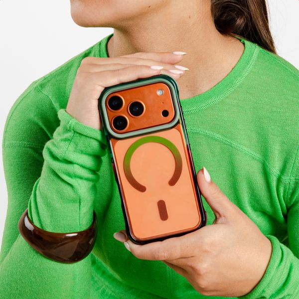 Selencia Coque arrière MagSafe Gradient Apple iPhone 16 - Vert / Brun