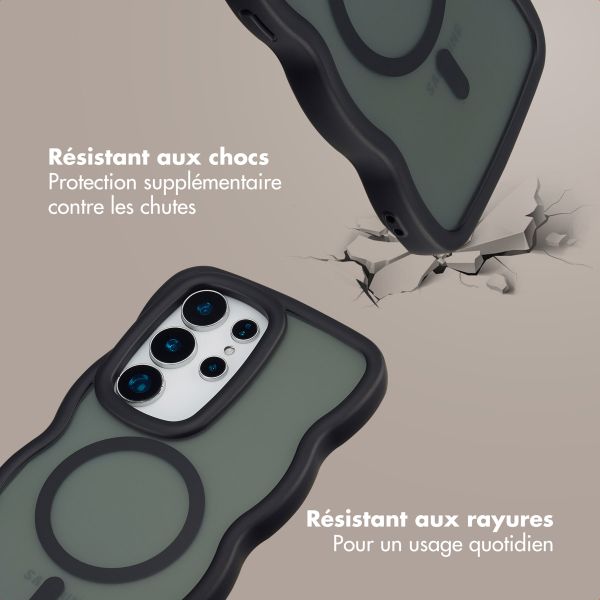 Selencia Coque arrière Wavy avec MagSafe Samsung Galaxy S25 Ultra - Noir